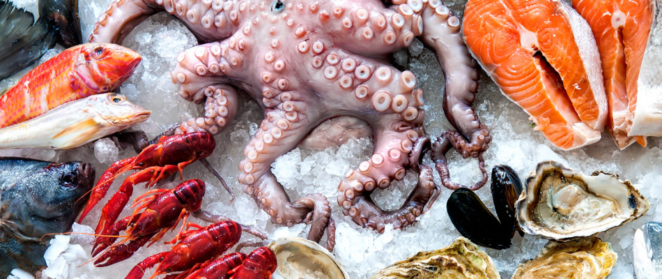 Seafood on ice at the fish market